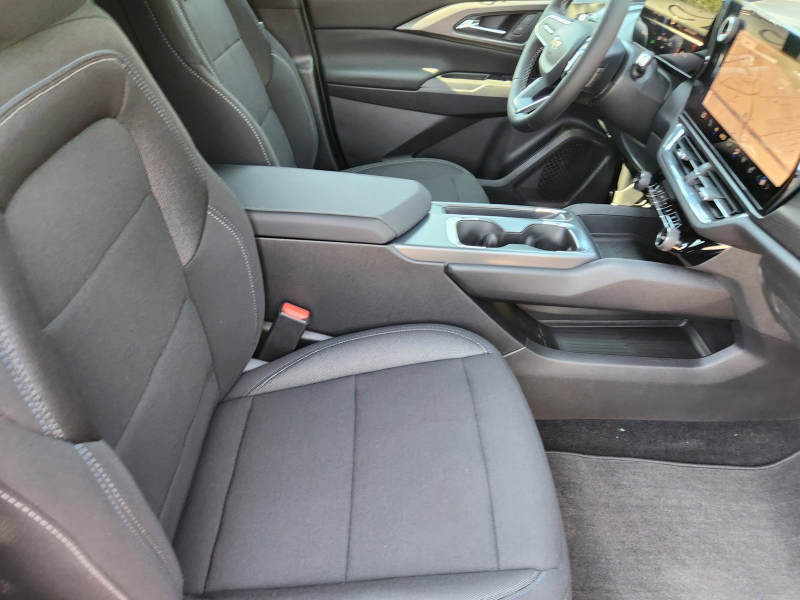 New 2026 Chevrolet Equinox EV LT w/ Comfort Package image 10