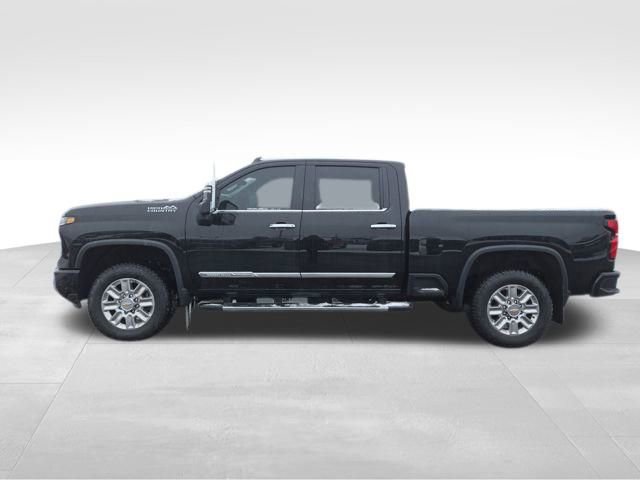 New 2025 Chevrolet Silverado 3500 High Country w/ Technology Package AWD/4WD image 9