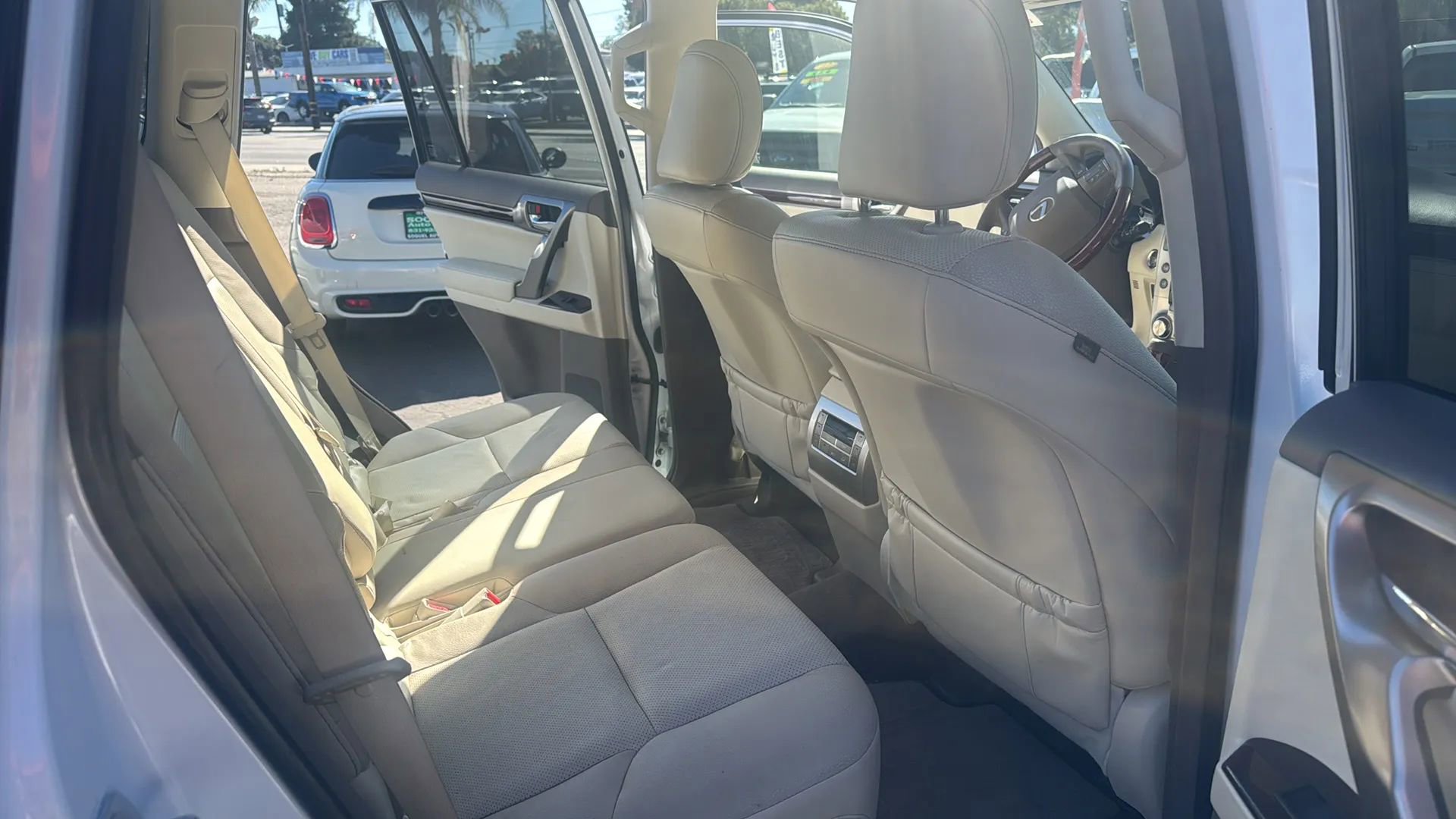 Used 2014 Lexus GX 460 image 6