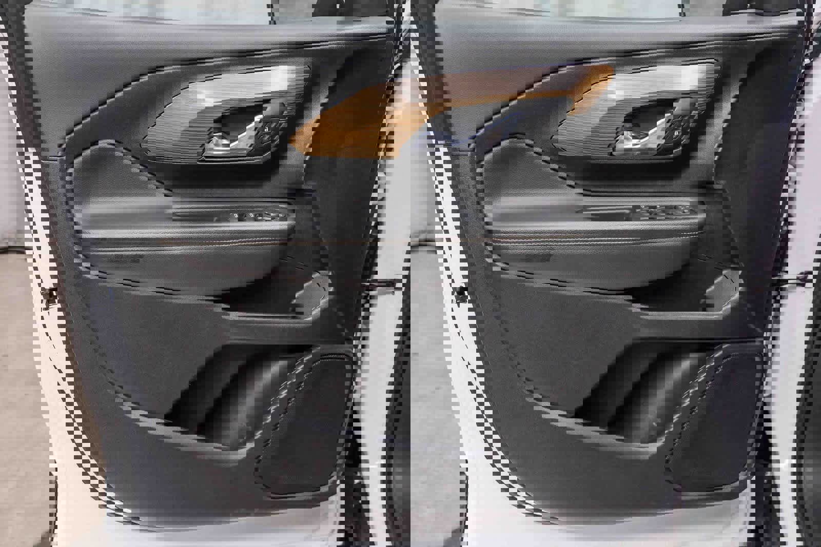 Used 2018 GMC Terrain SLE image 23