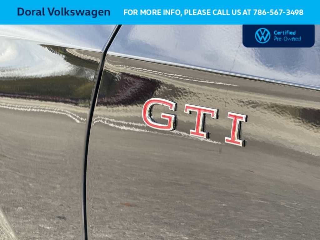Certified 2025 Volkswagen GTI SE image 10