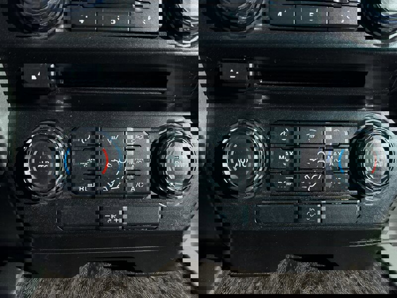 Used 2017 Ford F350 Lariat w/ FX4 Off-Road Package image 71