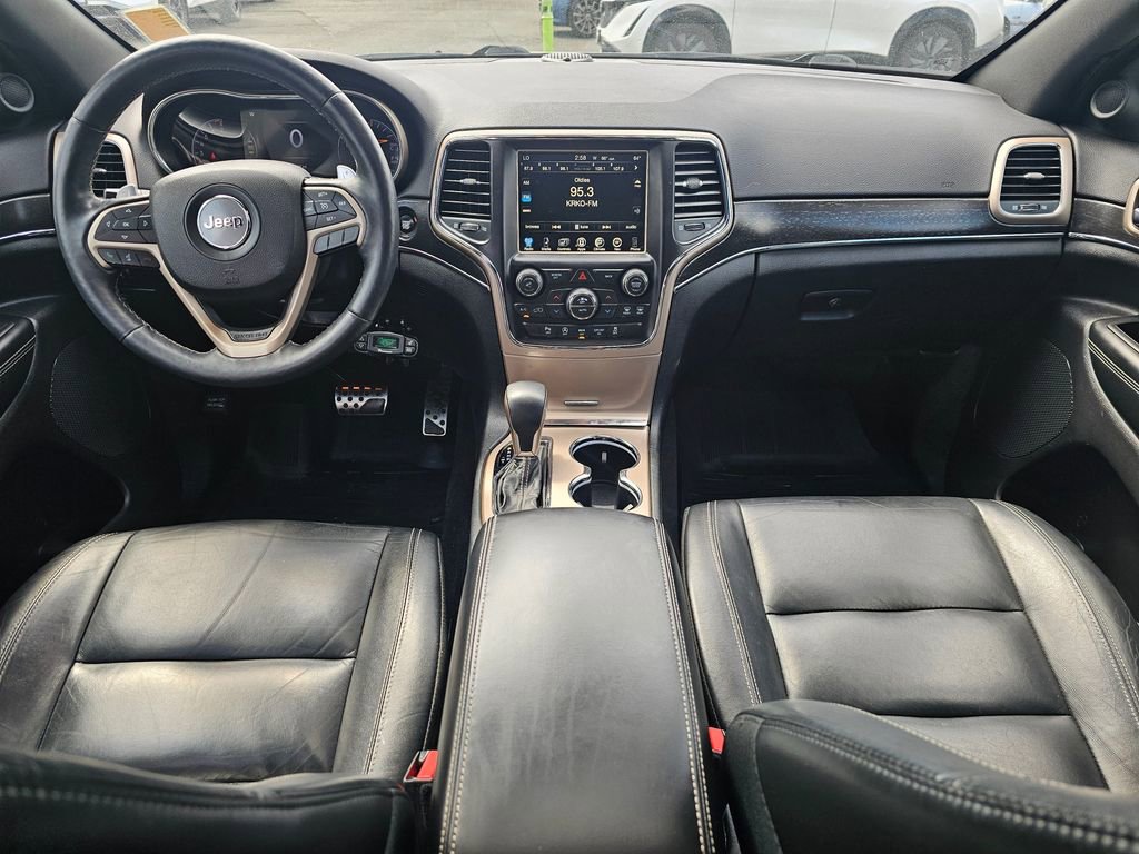 Used 2017 Jeep Grand Cherokee Limited w/ Mopar Chrome Edition Group AWD/4WD image 9