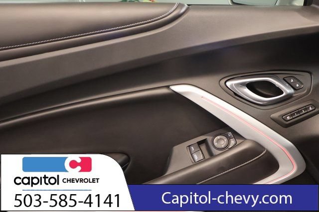 Used 2019 Chevrolet Camaro SS RWD image 11