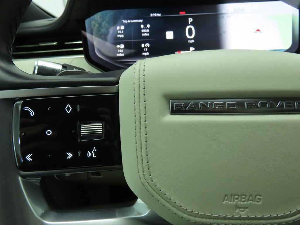 Used 2022 Land Rover Range Rover SE image 11
