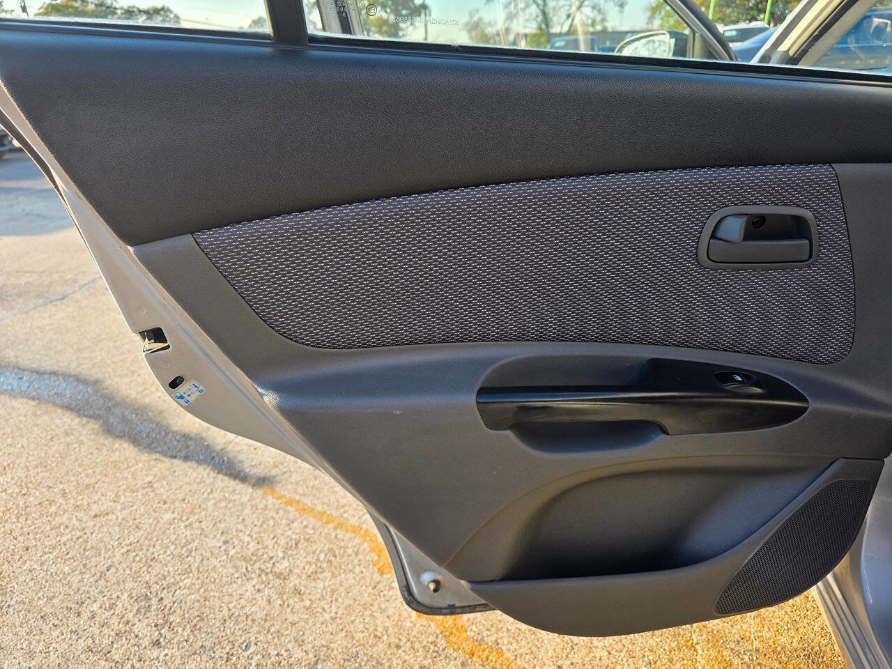 Used 2010 Kia Rio5 w/ Value Pkg image 19