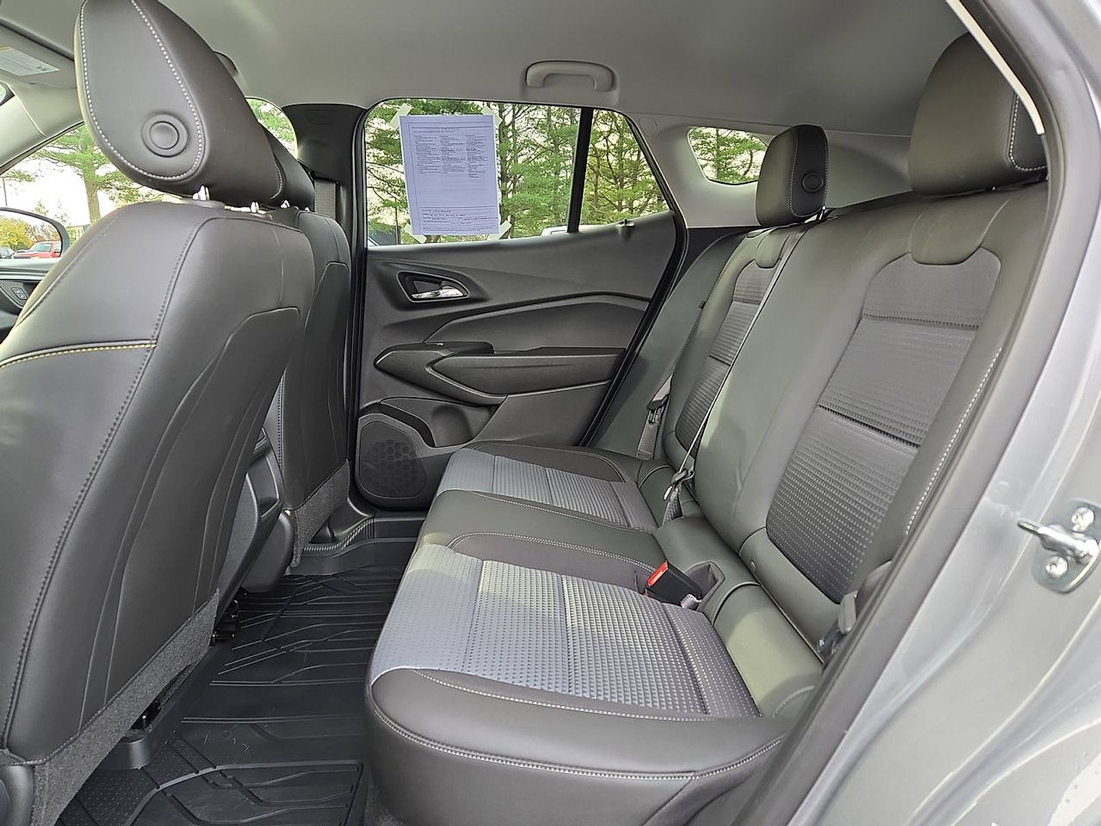 New 2025 Chevrolet Trax LT w/ Driver Confidence Package image 13