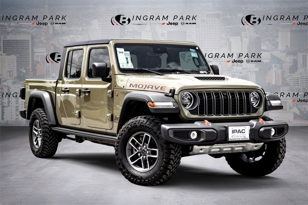 New 2025 Jeep Gladiator Mojave w/ Dual Top Group