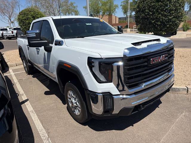 Used 2024 GMC Sierra 2500 Pro w/ Convenience Package AWD/4WD image 1