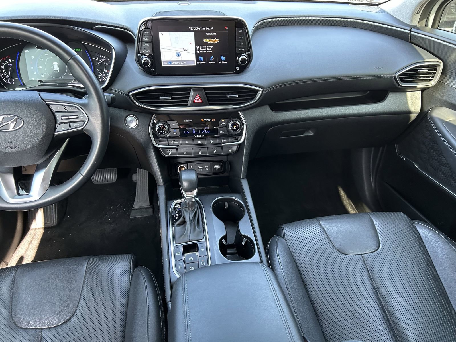 Used 2020 Hyundai Santa Fe Limited image 11