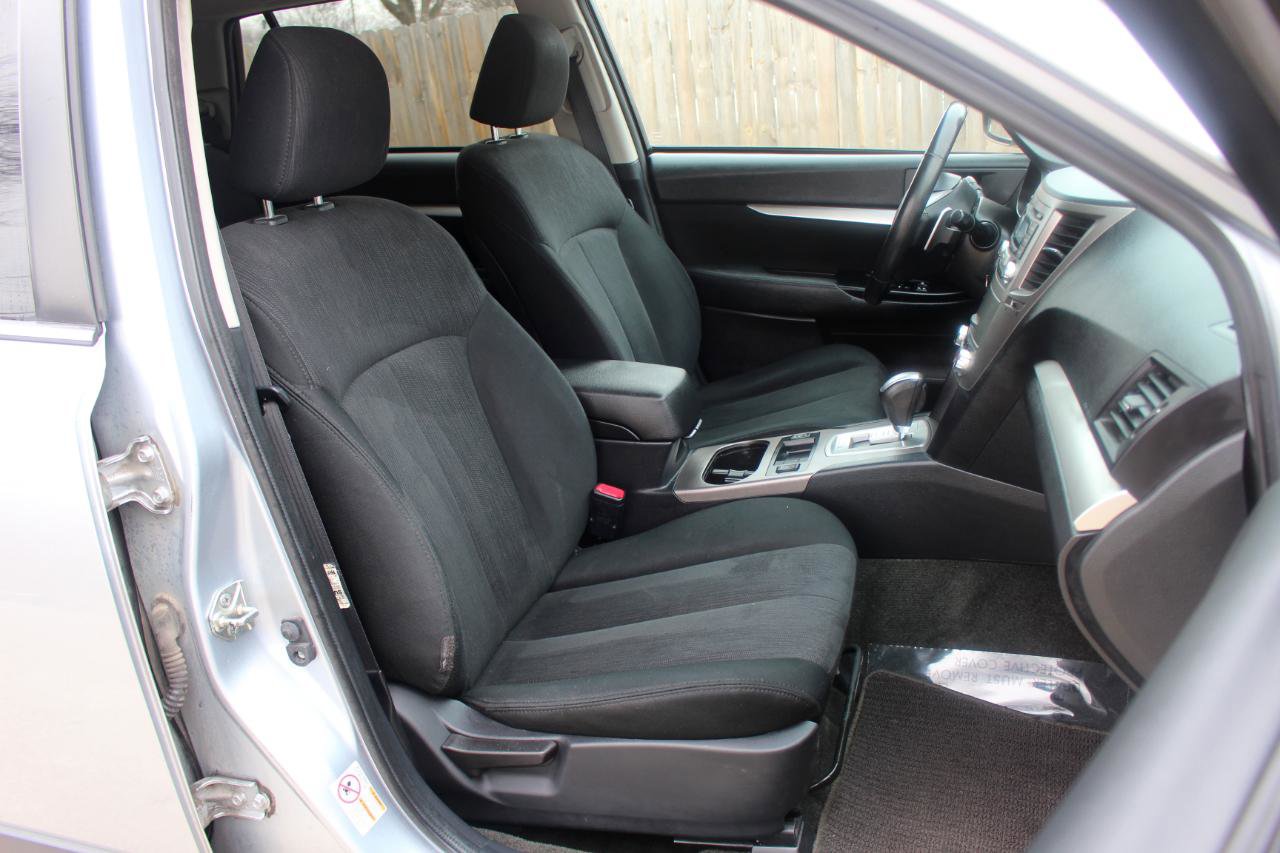 Used 2013 Subaru Outback 2.5i Premium w/ All-Weather Pkg AWD/4WD image 35