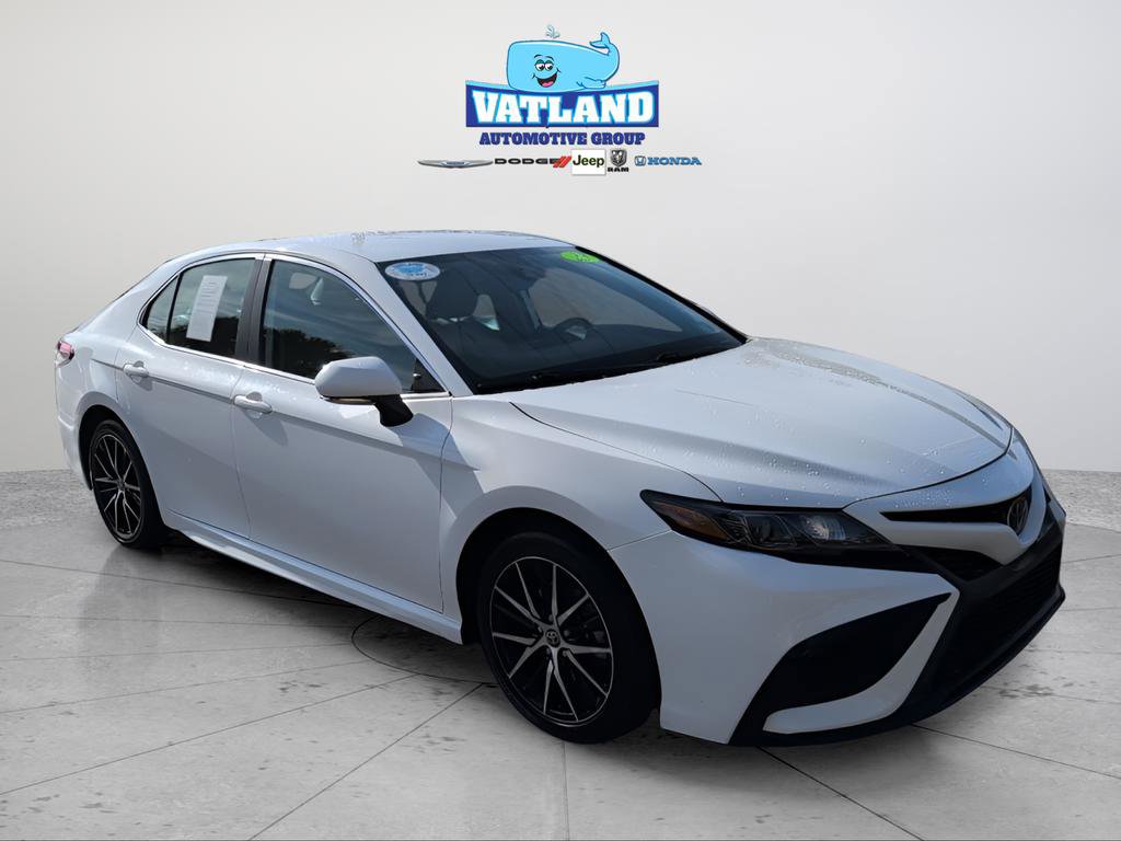 Used 2023 Toyota Camry SE image 7