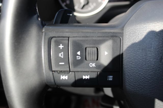 Used 2025 Nissan Rogue SV FWD image 19