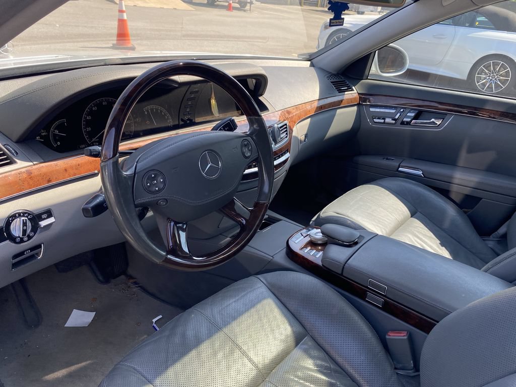 Used 2007 Mercedes-Benz S 550 4MATIC image 2