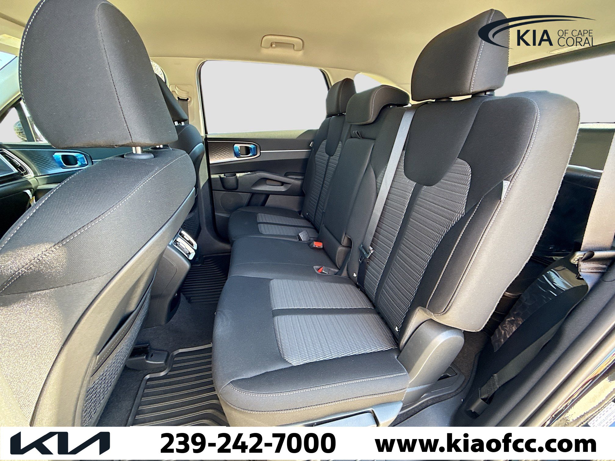 New 2026 Kia Sorento LX FWD image 17