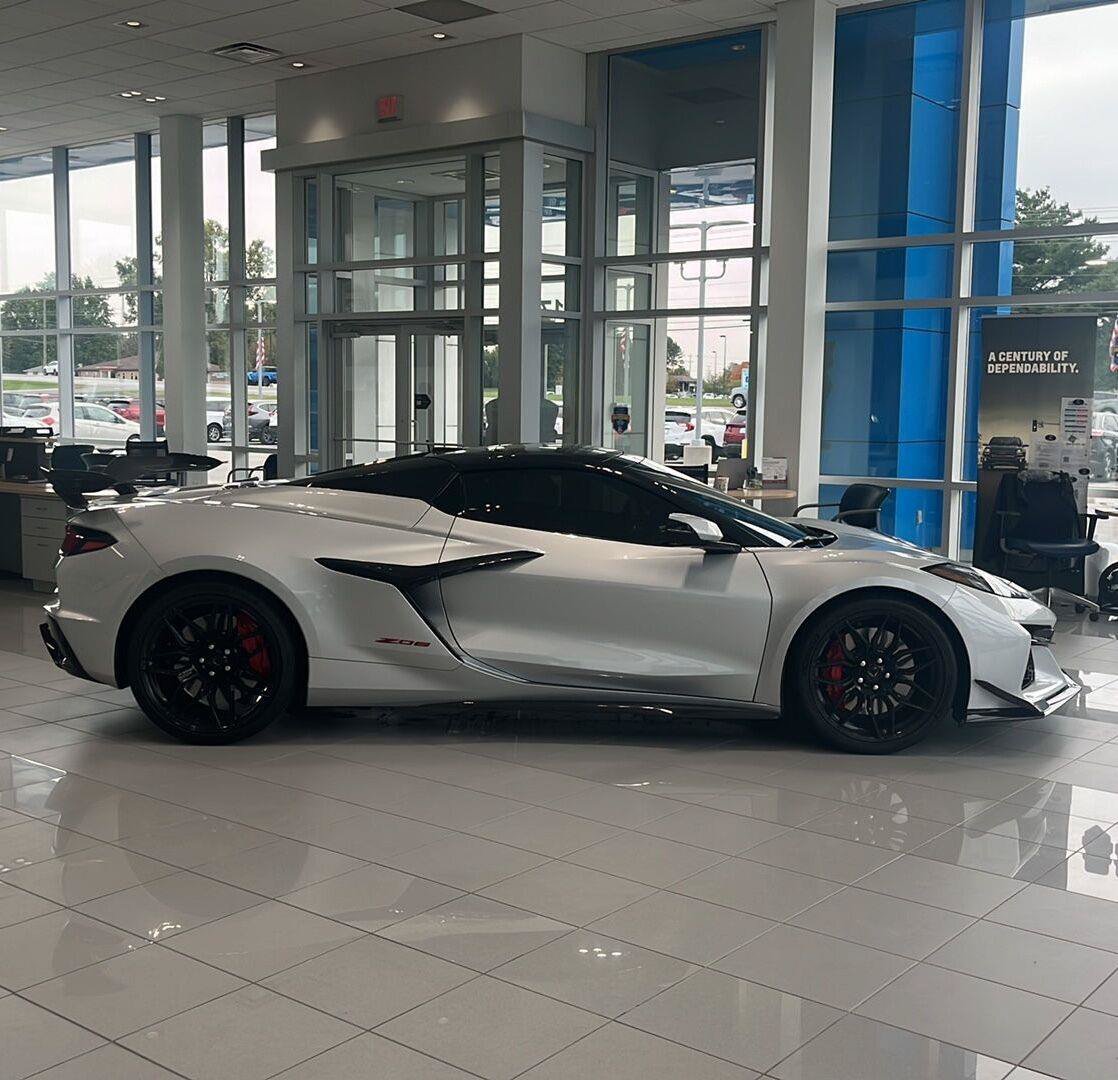 Used 2026 Chevrolet Corvette Z06 RWD image 6