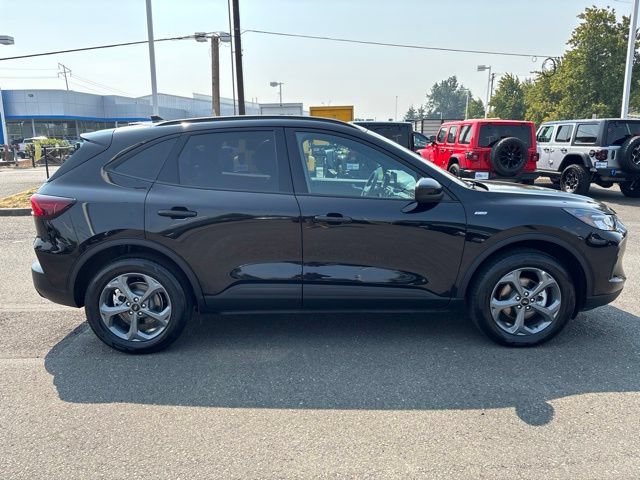 Used 2025 Ford Escape ST-Line Select AWD/4WD image 6