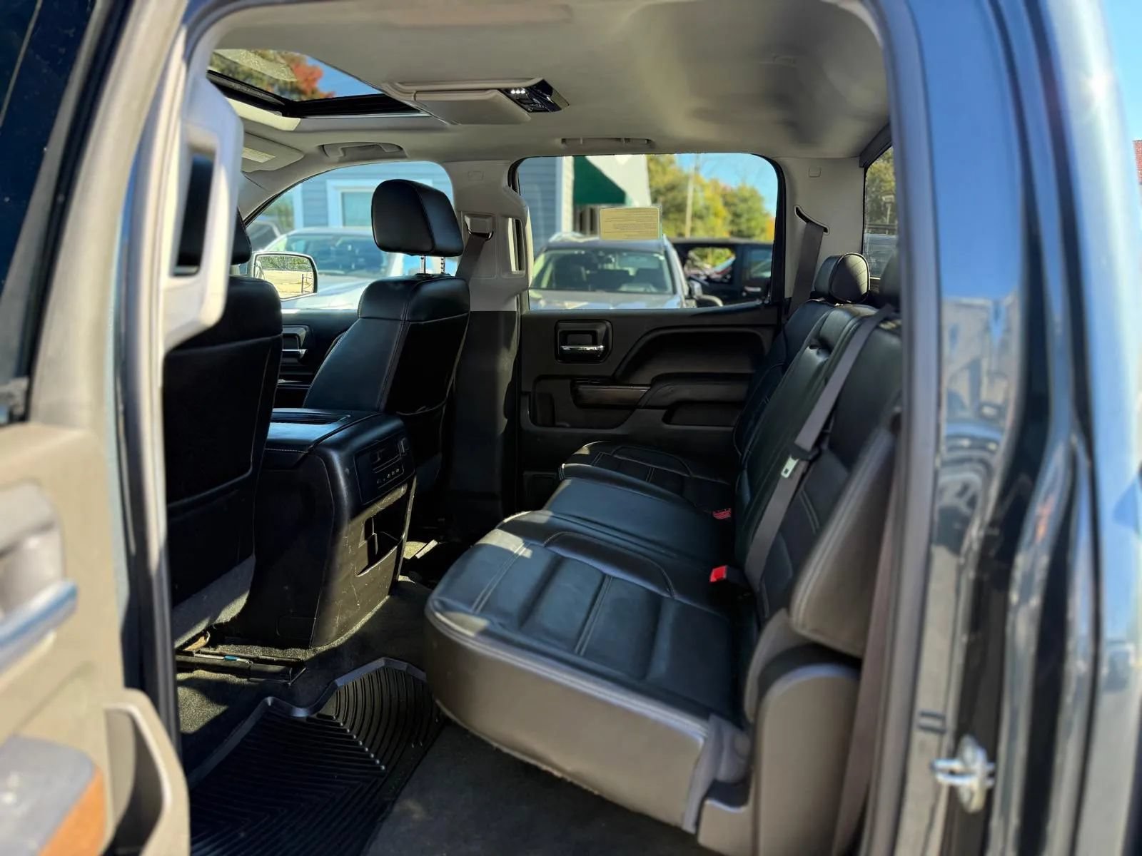 Used 2017 GMC Sierra 1500 Denali w/ Denali Ultimate Package AWD/4WD image 12