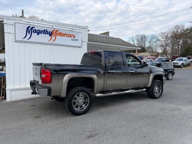 Used 2011 Chevrolet Silverado 1500 LT w/ All-Star Edition image 3