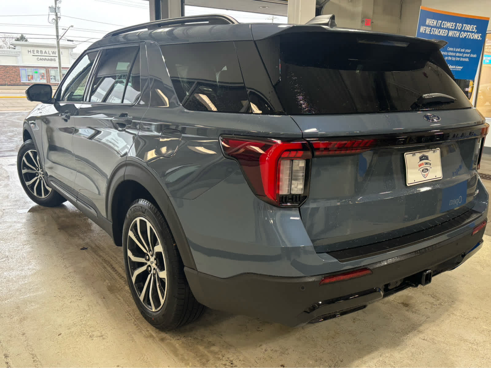 New 2026 Ford Explorer ST-Line AWD/4WD image 2