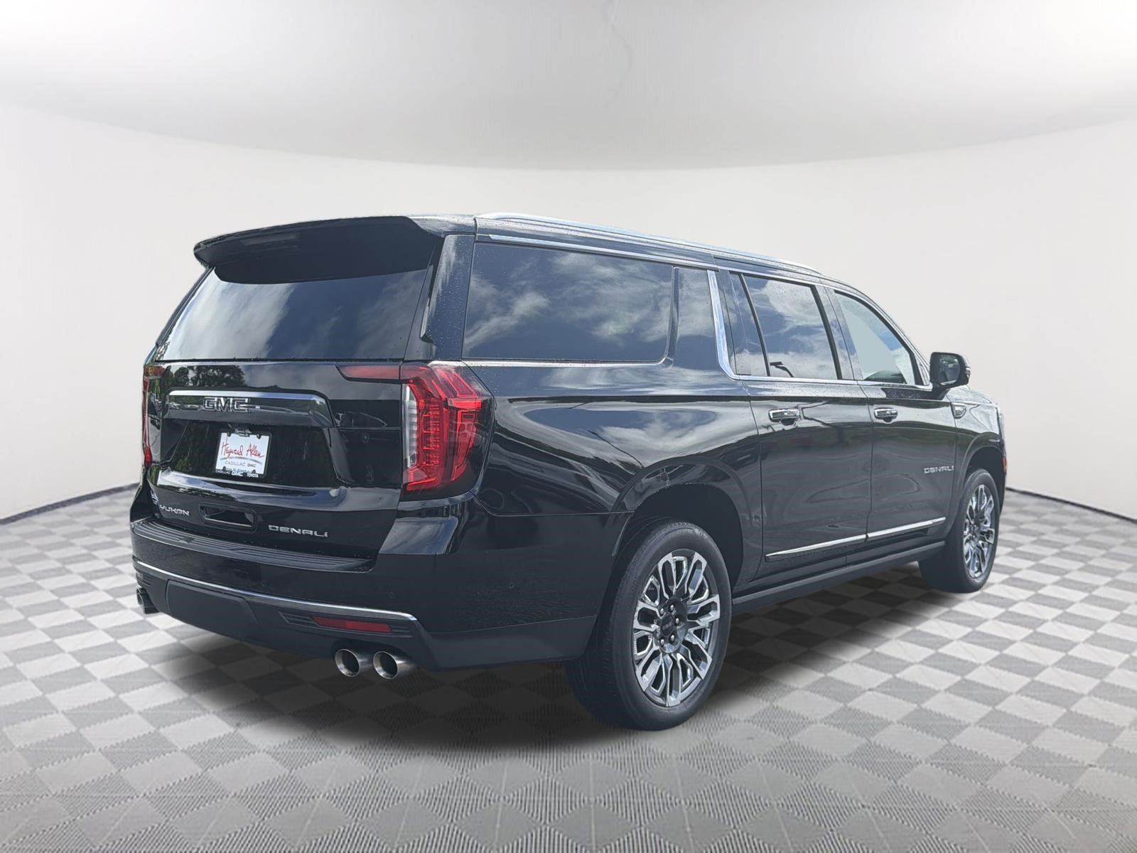Certified 2023 GMC Yukon XL Denali Ultimate AWD/4WD image 6