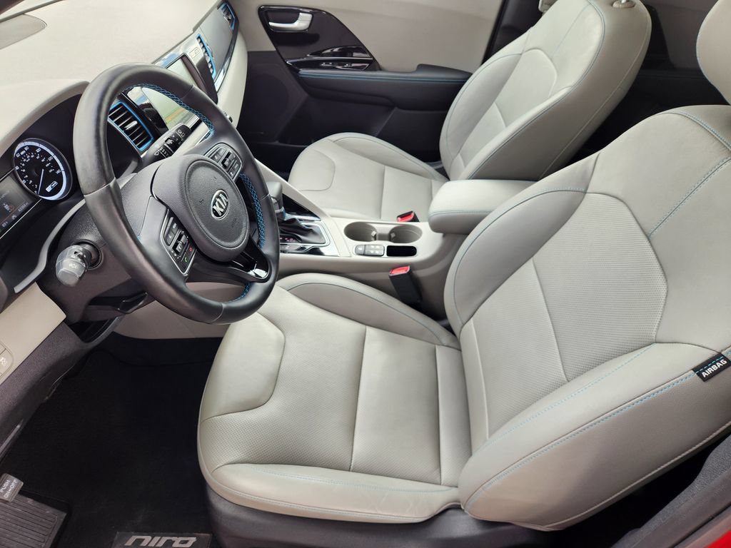 Used 2018 Kia Niro Touring FWD image 13