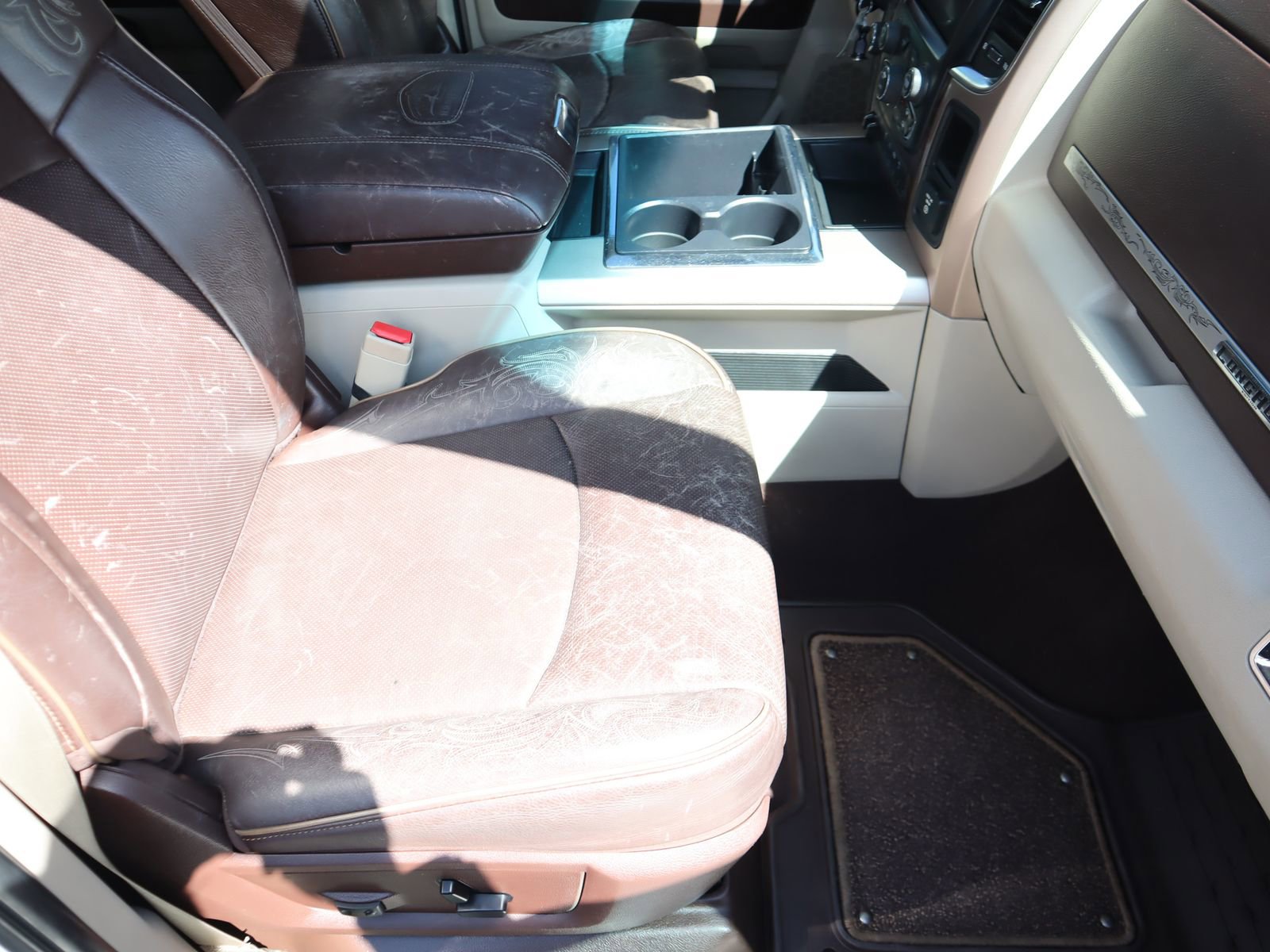 Used 2013 RAM 3500 Laramie Longhorn w/ Cold Weather Group image 57