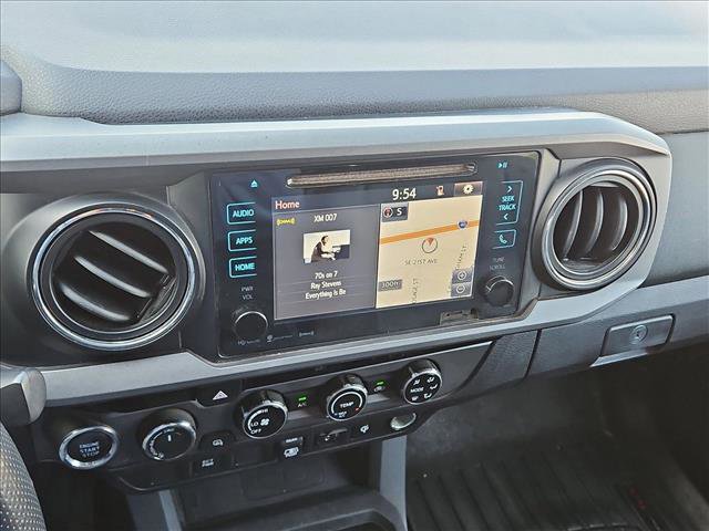 Used 2018 Toyota Tacoma TRD Off-Road AWD/4WD image 13