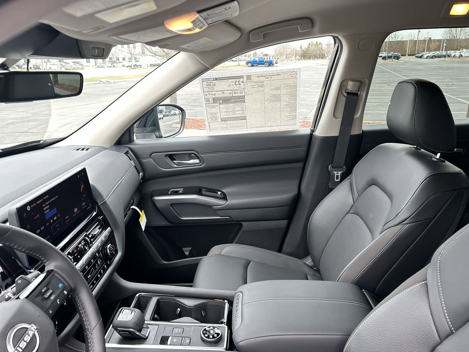 New 2026 Nissan Pathfinder SL AWD/4WD image 3