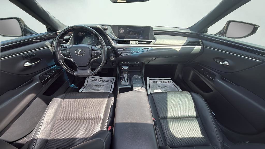 Used 2019 Lexus ES 350 w/ Premium Package FWD image 29