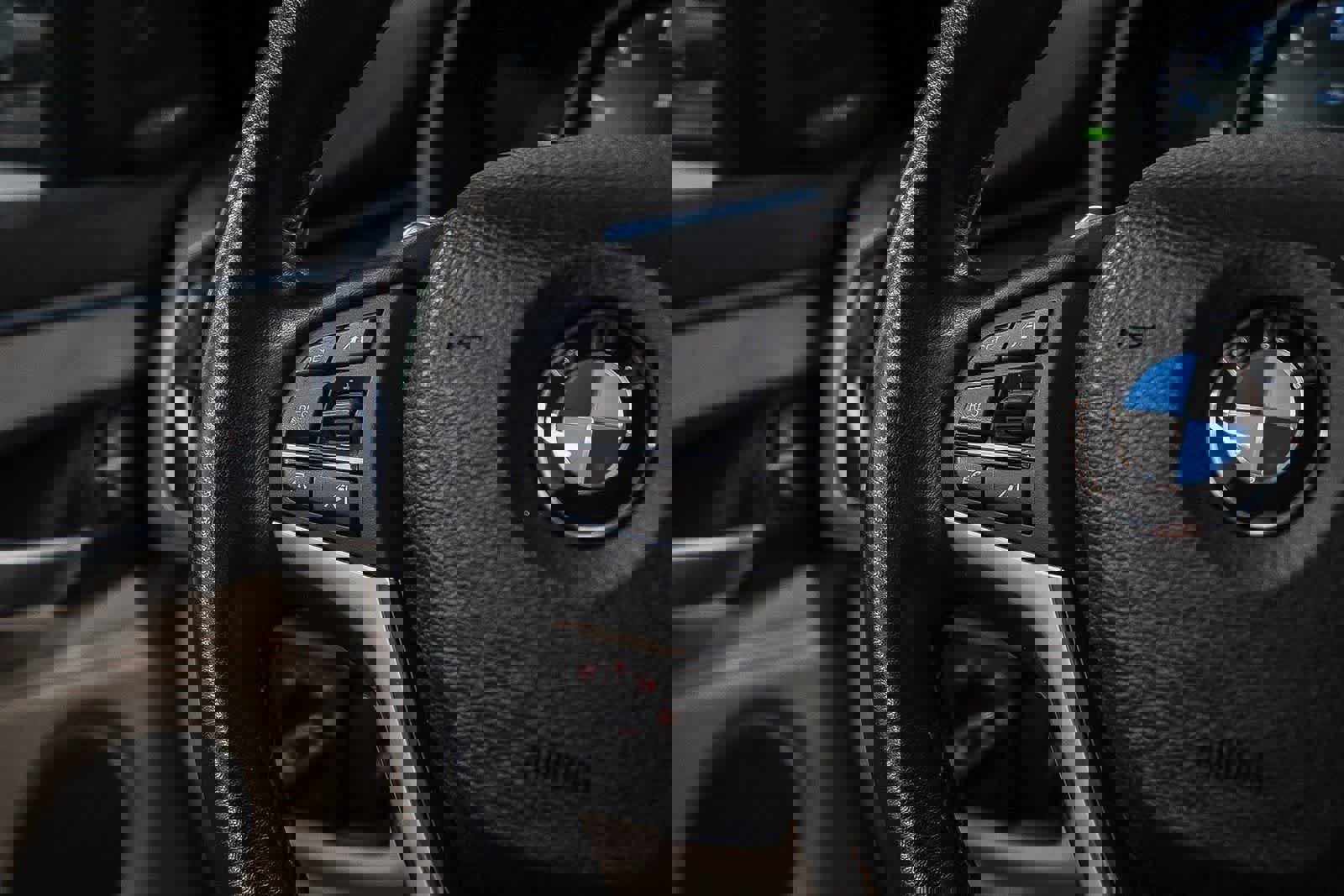 Used 2019 BMW X6 xDrive35i w/ Premium Package image 16