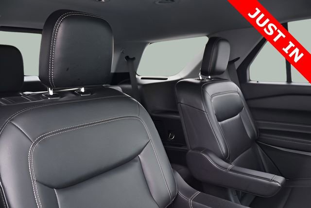 Used 2023 Ford Explorer XLT w/ Equipment Group 202A image 23