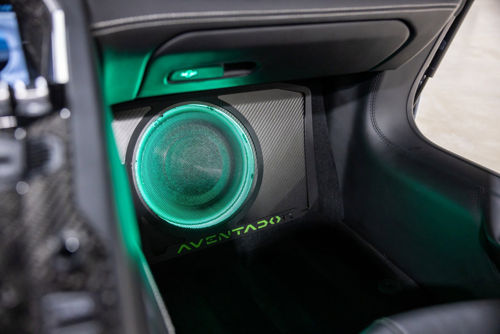 Used 2019 Lamborghini Aventador S image 64