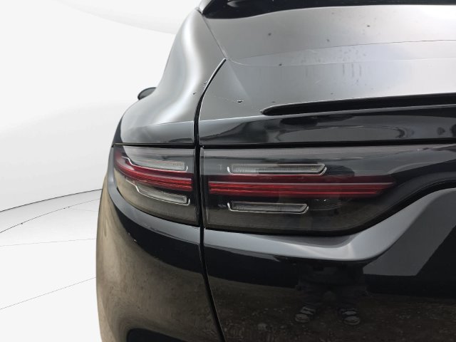 Used 2023 Porsche Cayenne Platinum Edition AWD/4WD image 35