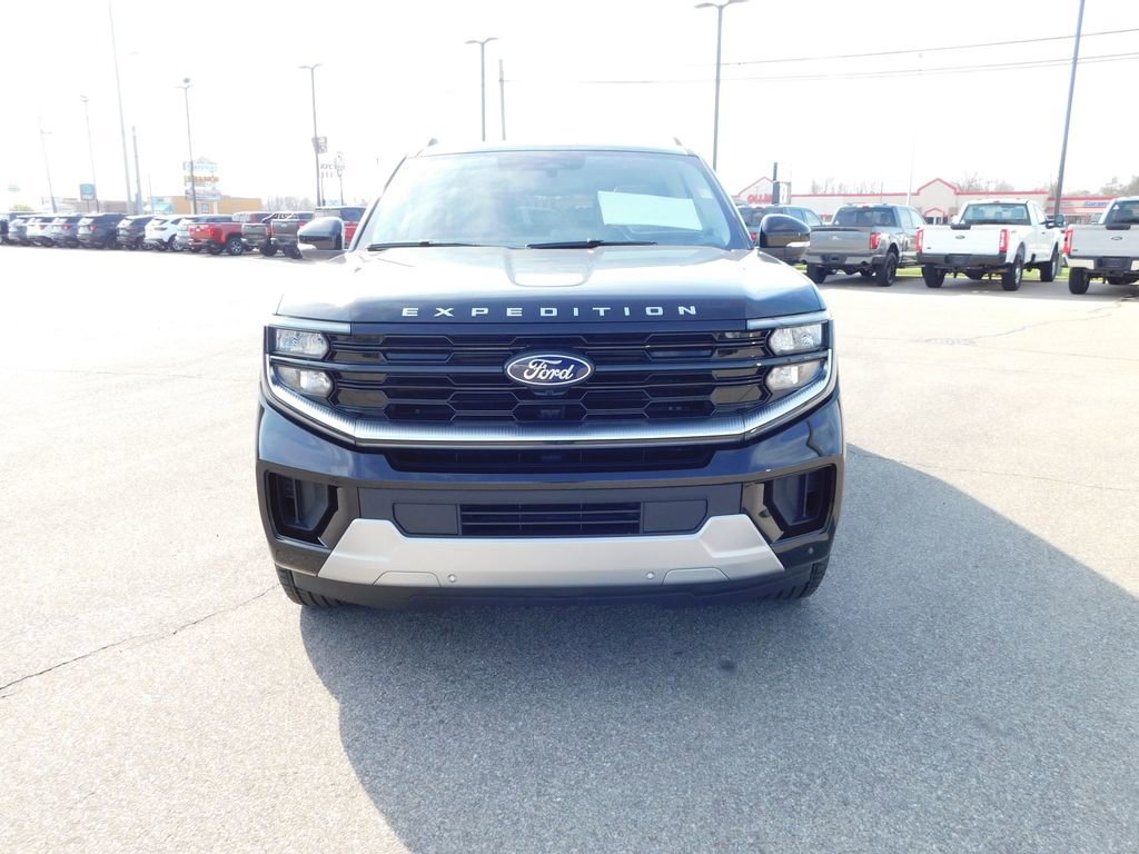New 2026 Ford Expedition Max Platinum image 8