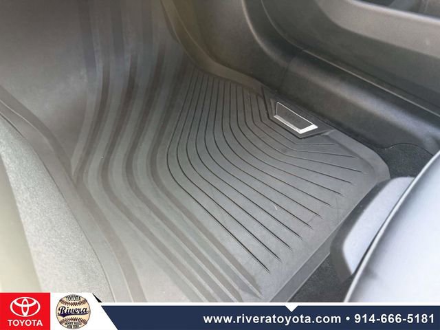 Used 2022 BMW 330i xDrive Sedan w/ Premium Package image 23