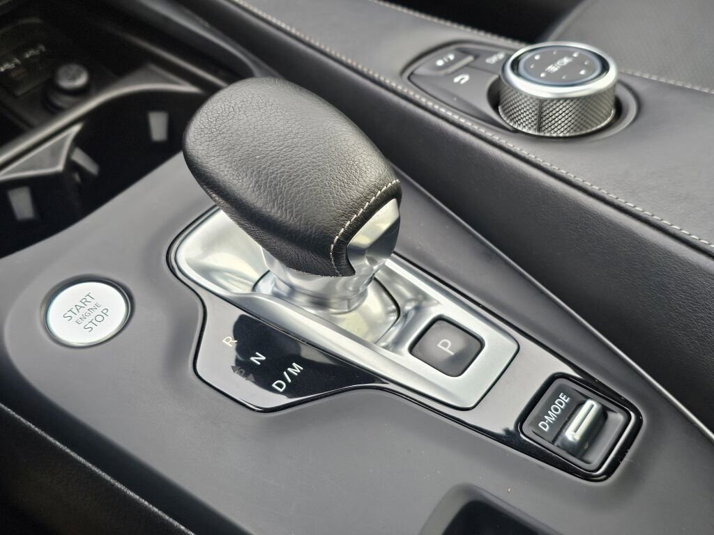 Used 2022 INFINITI QX50 Luxe w/ Appearance Package image 39