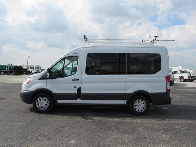 Used 2018 Ford Transit 150 XLT image 2