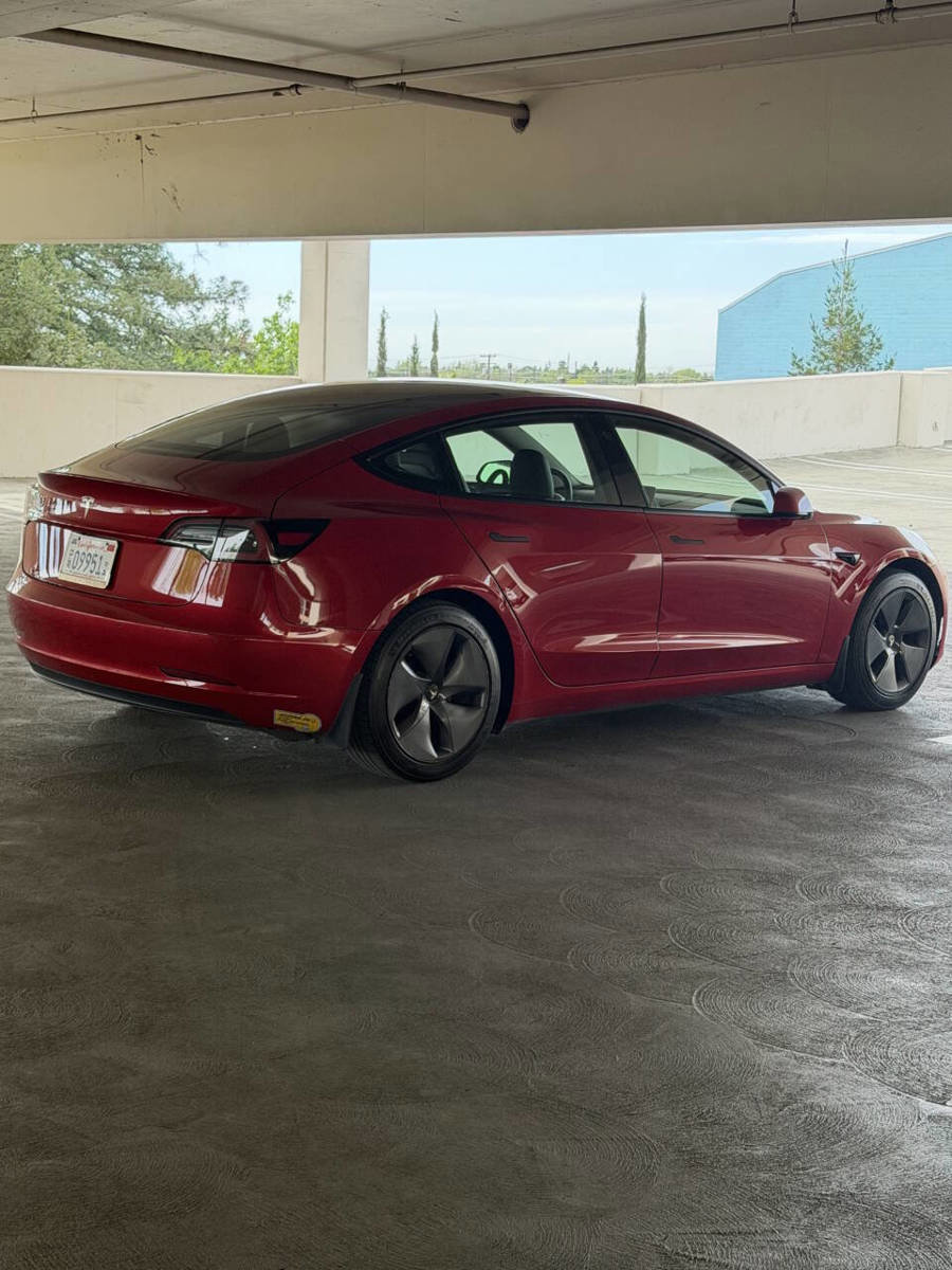 Used 2022 Tesla Model 3 image 5