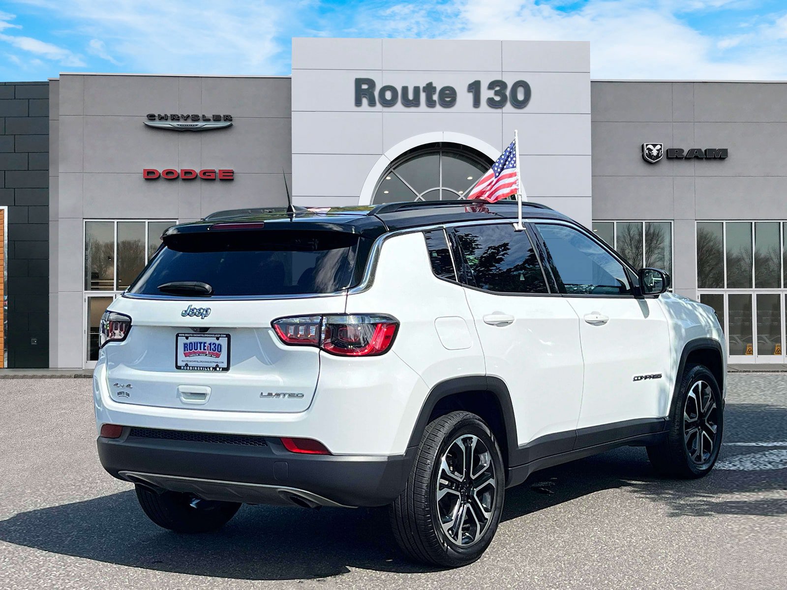 Used 2023 Jeep Compass Limited AWD/4WD image 4