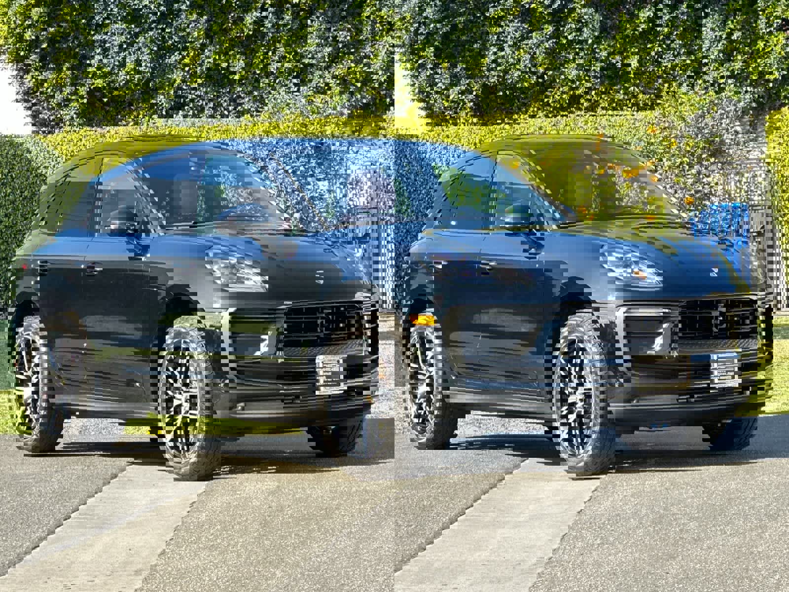 Used 2025 Porsche Macan image 10