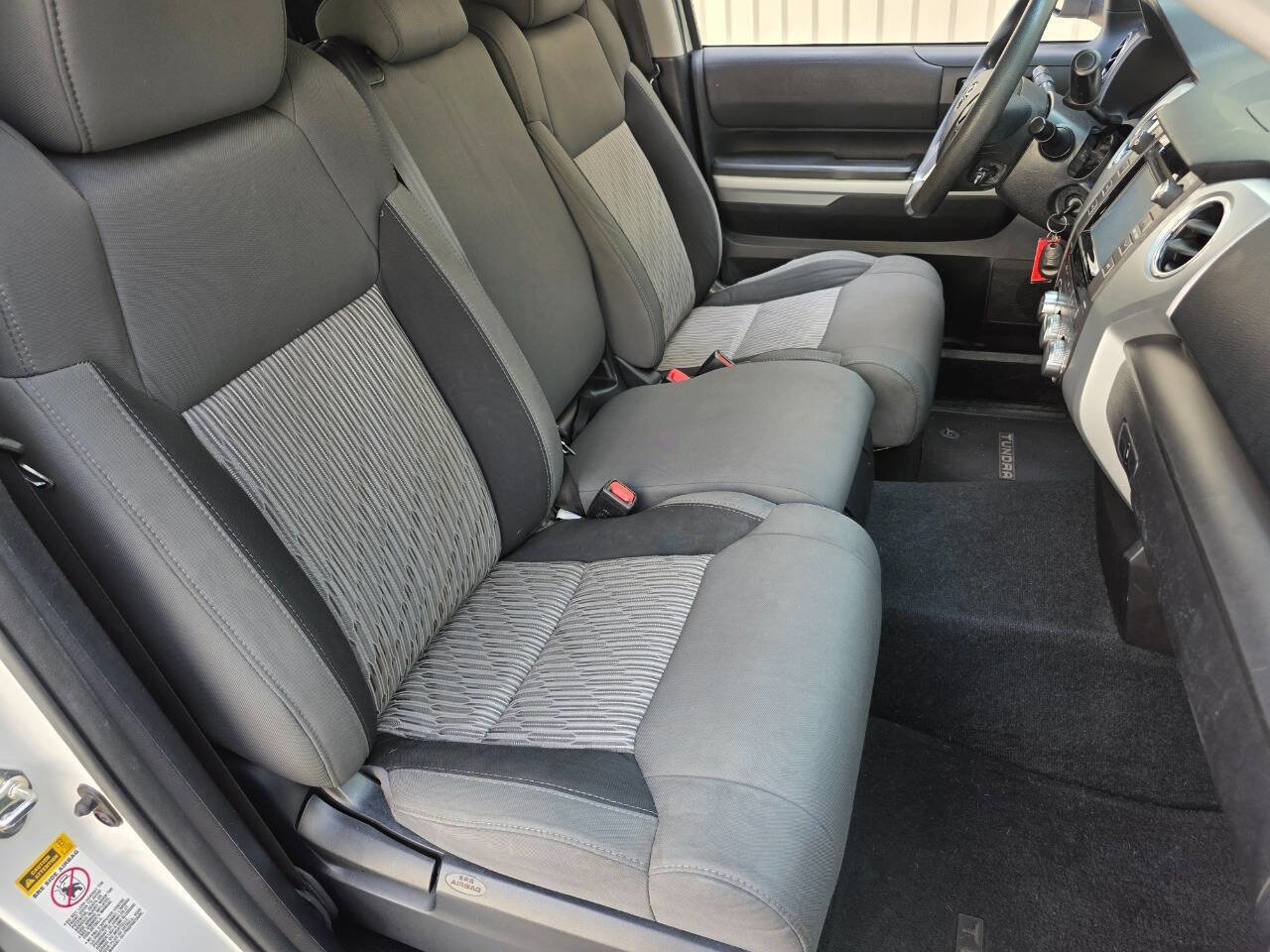 Used 2015 Toyota Tundra SR5 RWD image 25