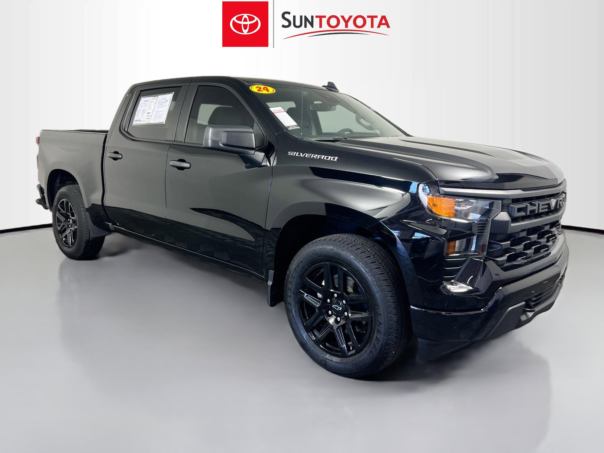 Used 2024 Chevrolet Silverado 1500 Custom RWD image 1