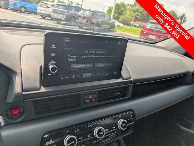 Used 2025 Honda Pilot TrailSport image 18