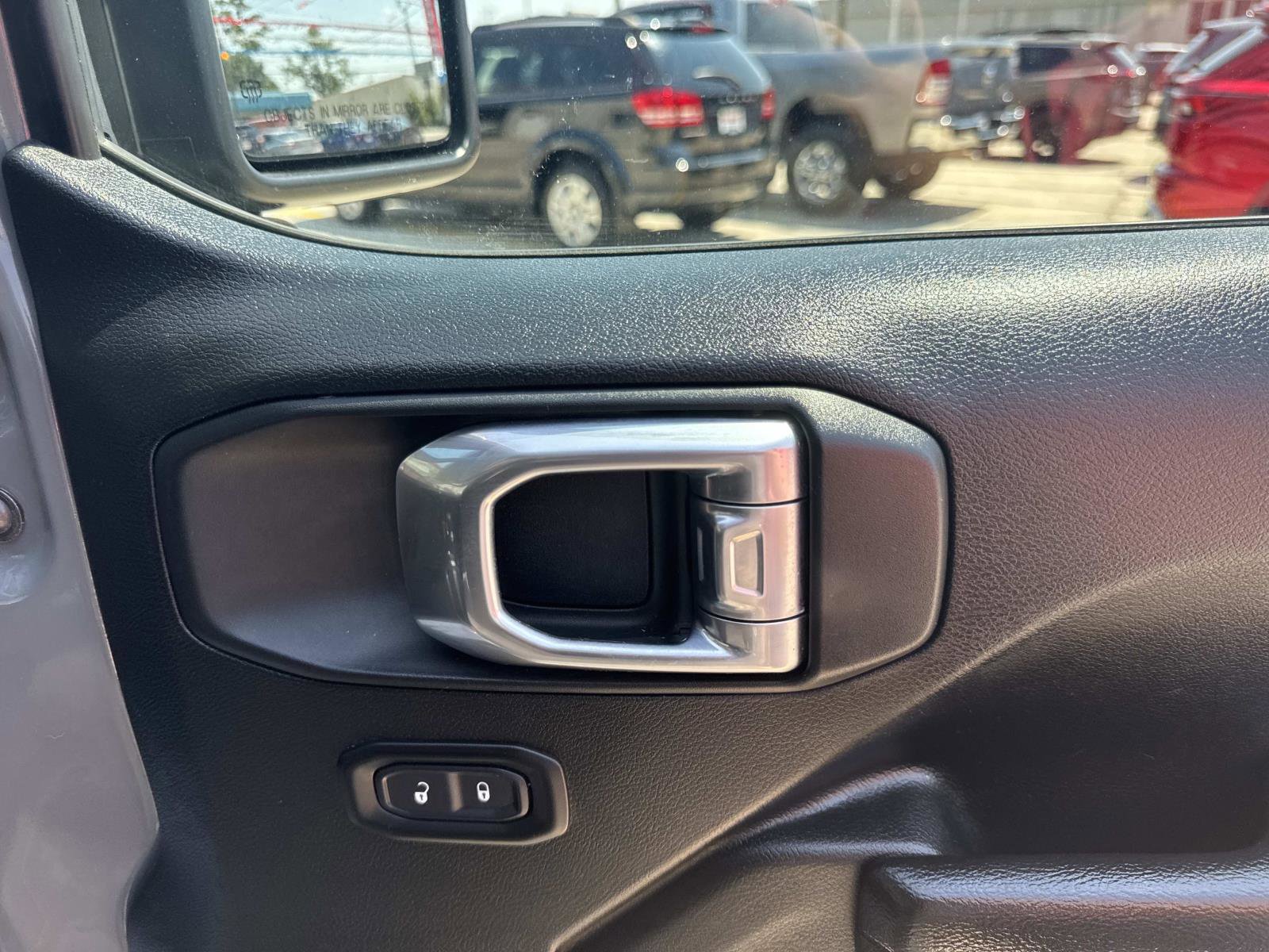 Certified 2021 Jeep Wrangler Unlimited Rubicon w/ Cold Weather Group image 14