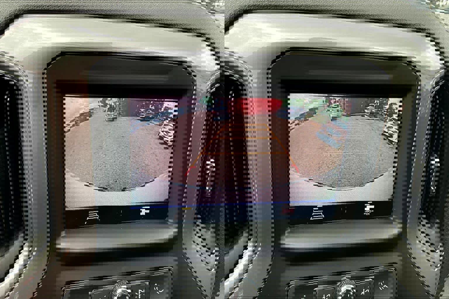 Used 2020 Chevrolet Silverado 1500 Custom w/ Custom Value Package RWD image 19