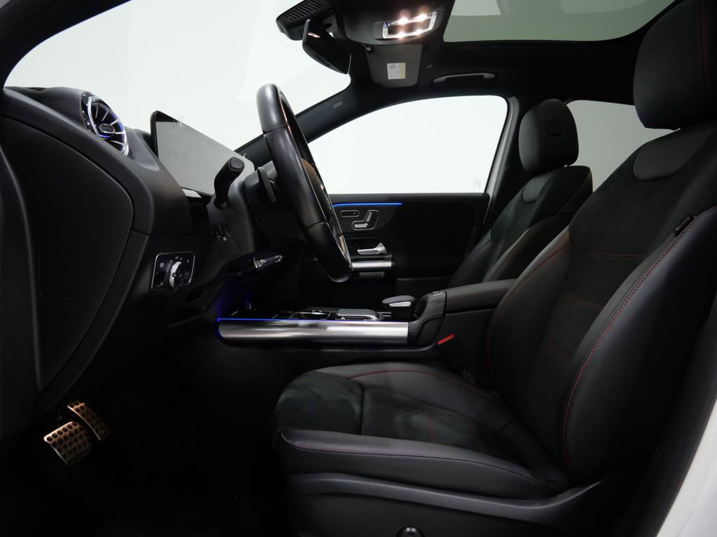 Used 2023 Mercedes-Benz GLA 250 4MATIC image 13