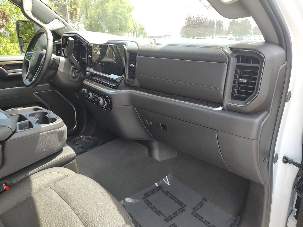 Used 2025 Chevrolet Silverado 2500 LT w/ Convenience Package AWD/4WD image 39