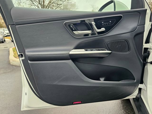 Used 2024 Mercedes-Benz GLC 300 4MATIC image 19