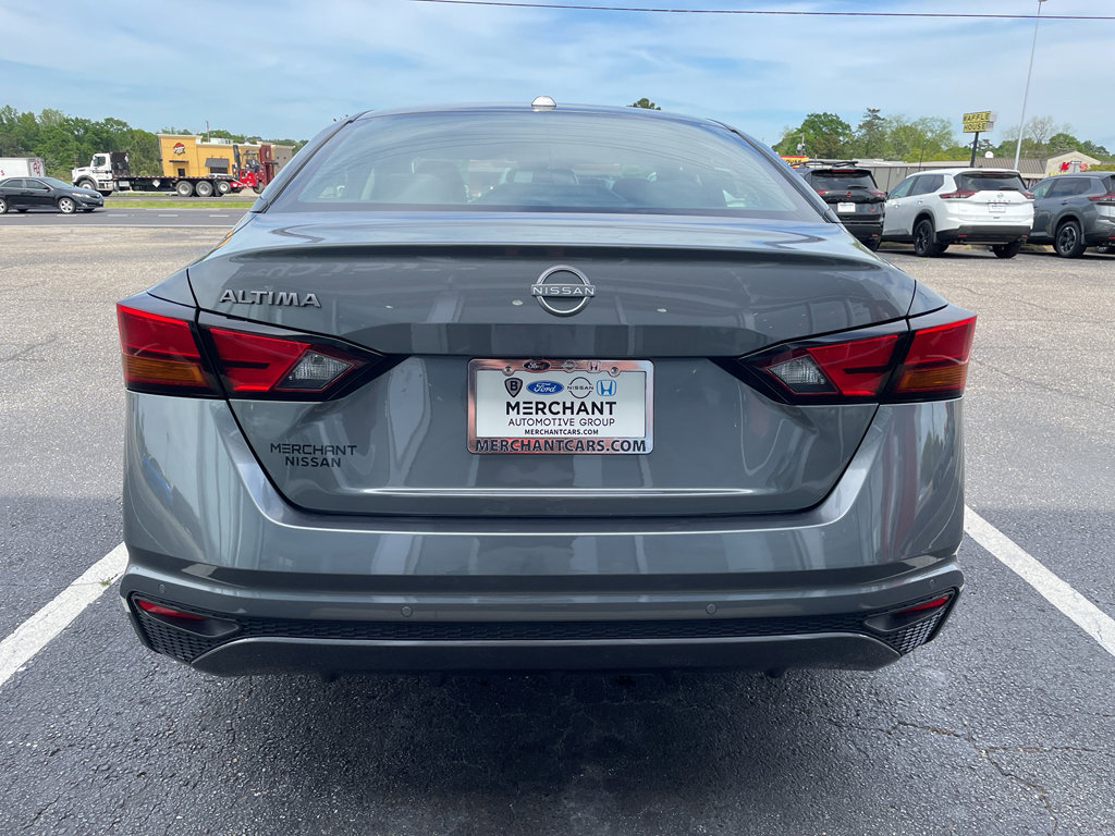 Used 2025 Nissan Altima 2.5 SV FWD image 20